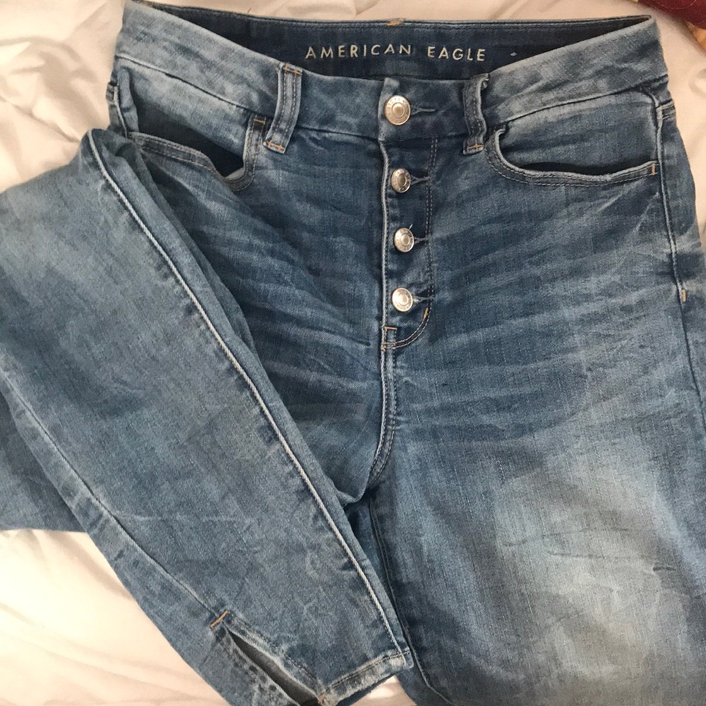 Hi-rise button fly jeans
